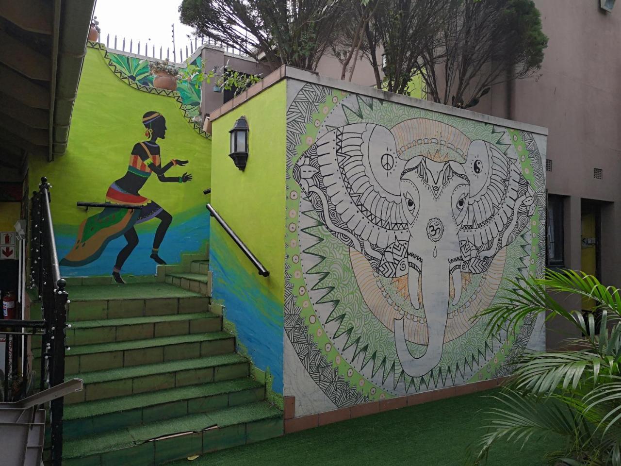 Khululekani - Durban Rasta Hide Out Backpackers Экстерьер фото